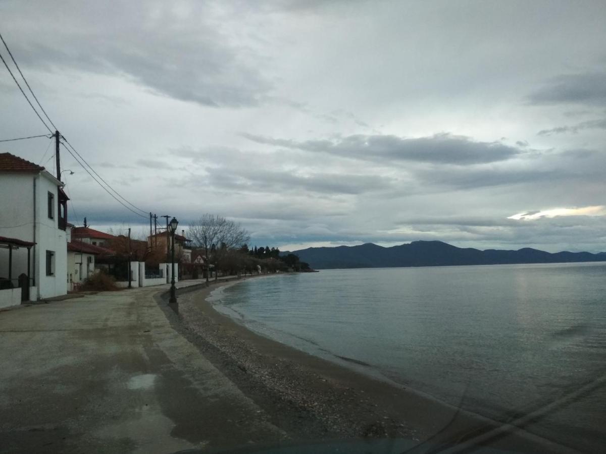 Kalama Apartments Каламос Экстерьер фото